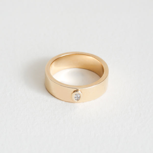 Gold Cigar Ring with Oval Diamond