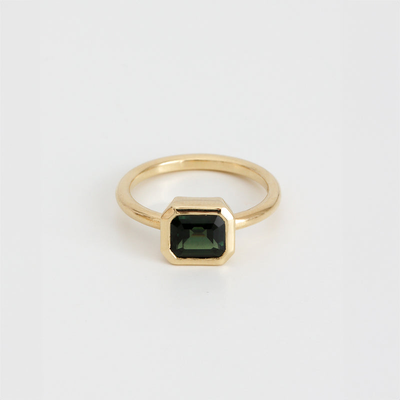Green Sapphire Bezel Set Solitaire Ring