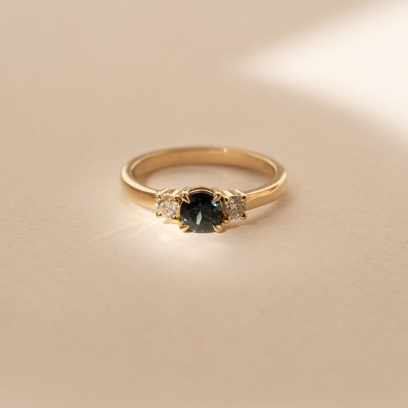 Orbit 0.65ct Round Parti Sapphire