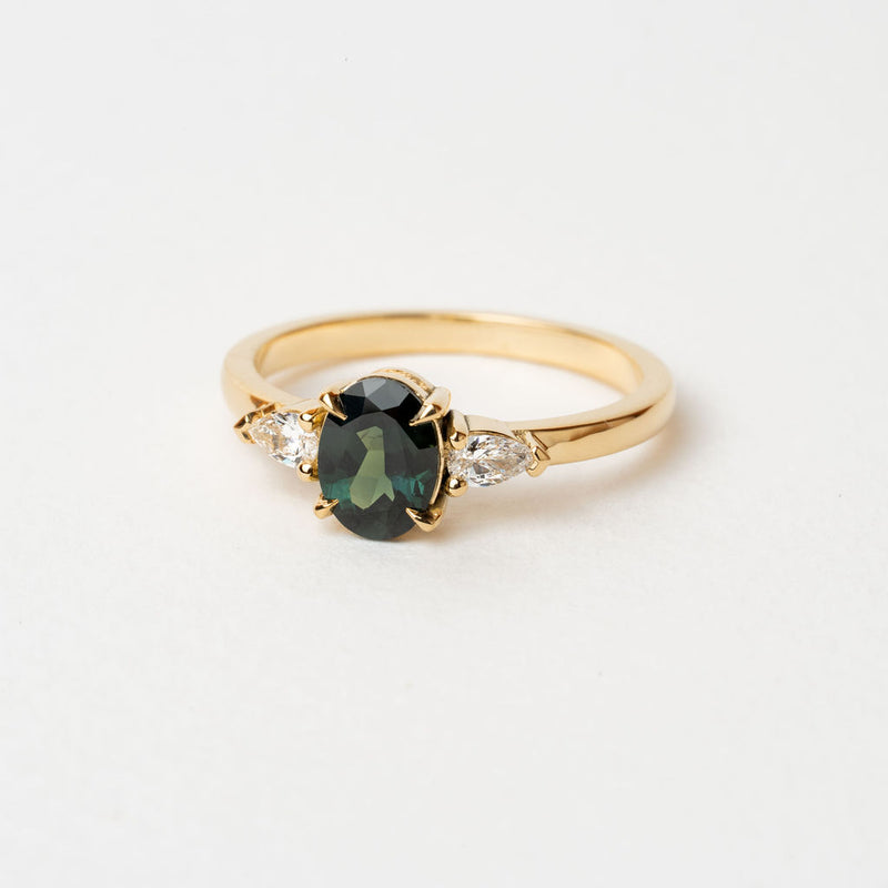 Dahlia 1.05ct Oval Green Sapphire