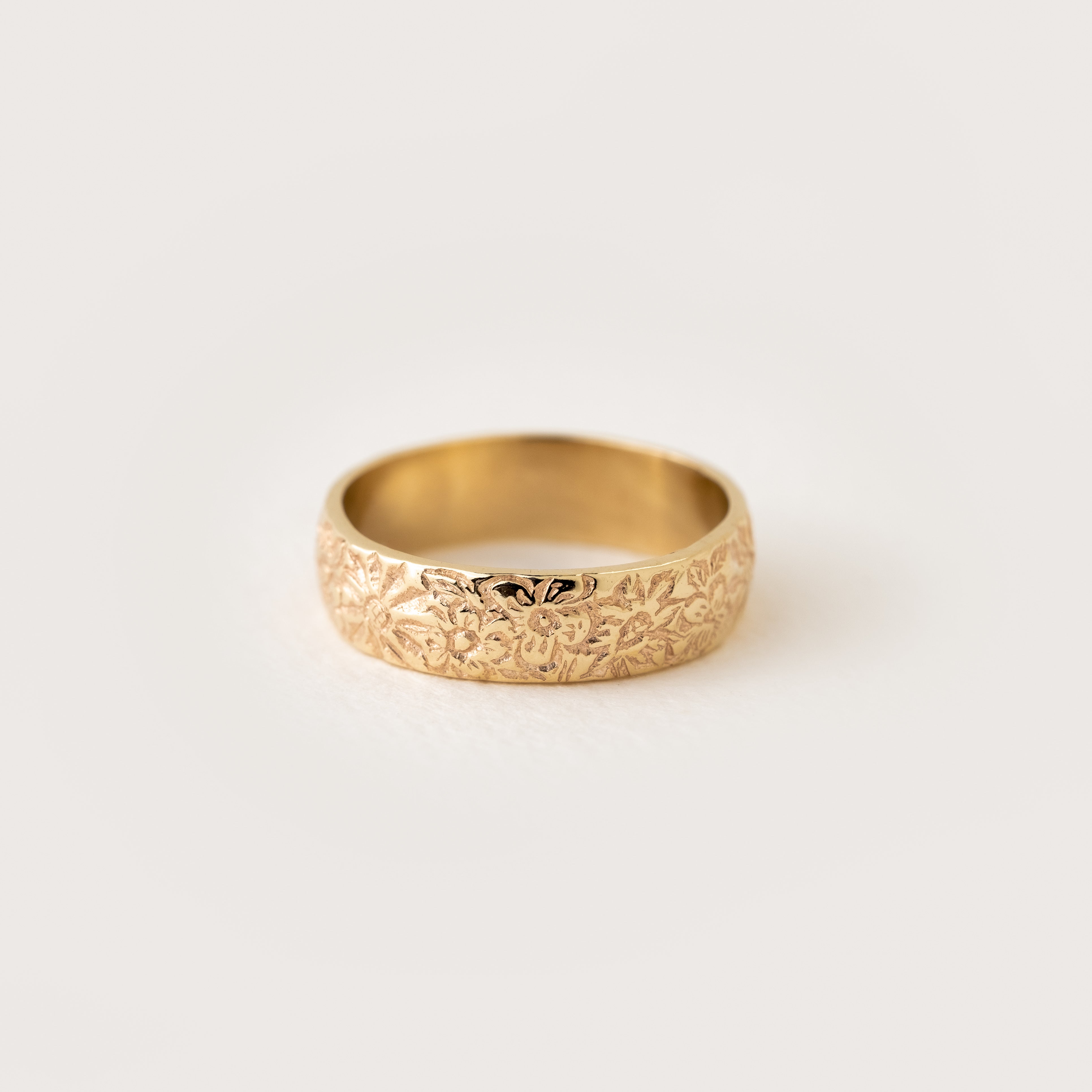 Floral Engraved Band – Zoë Porter Jewellery