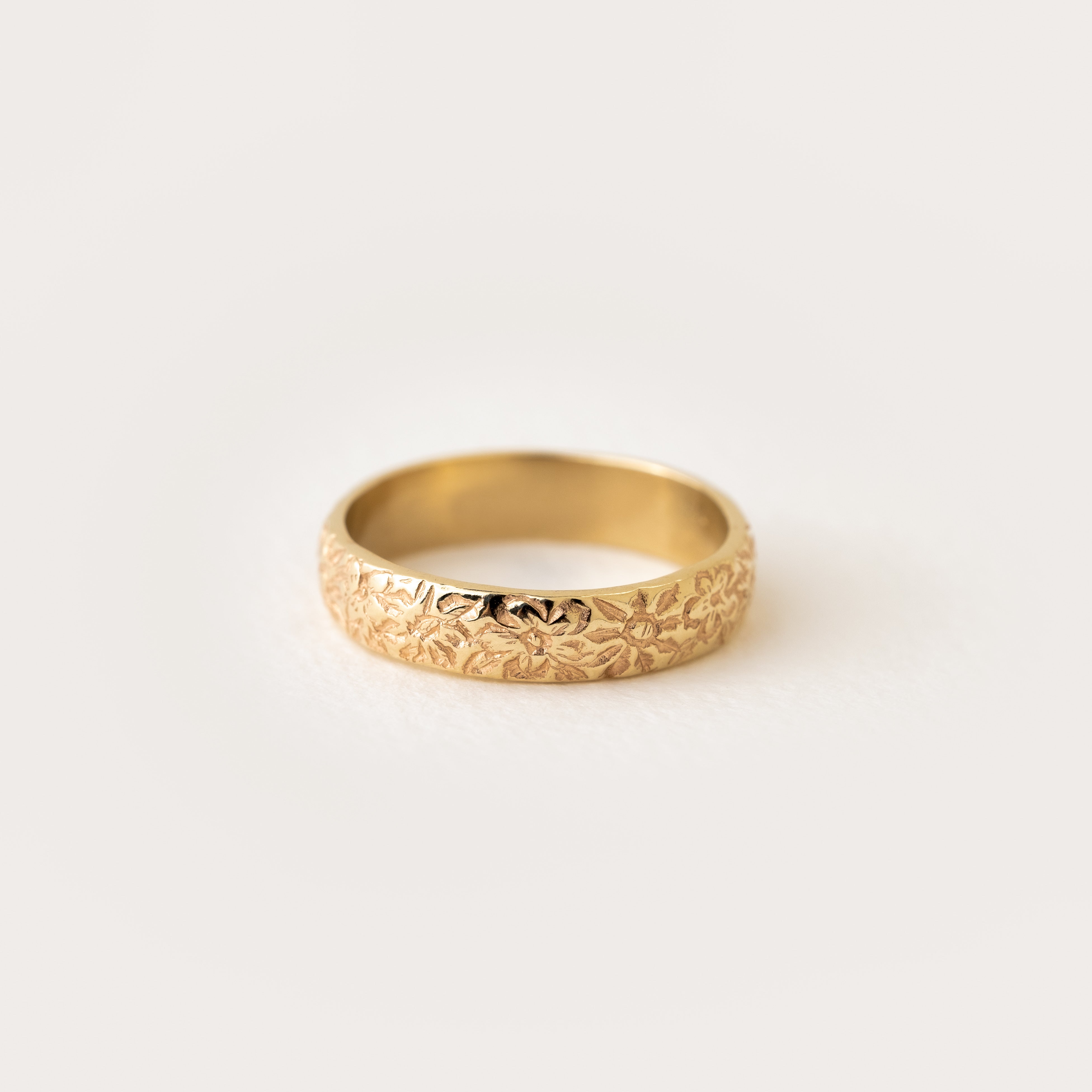 Floral Engraved Band – Zoë Porter Jewellery